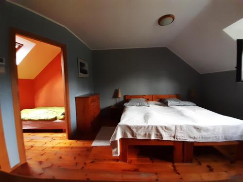 2 bedrooms, 2 beds