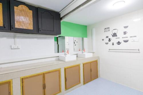 Little monkey hostel myanmar