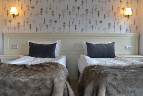 Book the Twin Room Twin Room