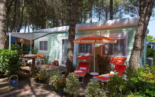 Two-Bedroom Deluxe Mobile Home – Beach Side