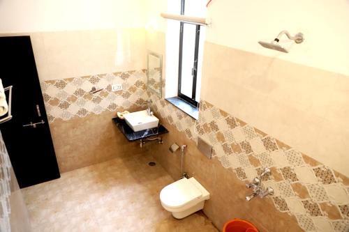 aravali hills resort