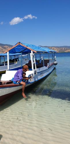 Riung Guesthouse in 낭아메세