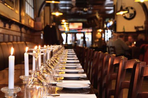 餐廳, 中央車站中央酒店 (Hotel Central Inn am Hauptbahnhof) in 蒂爾加滕