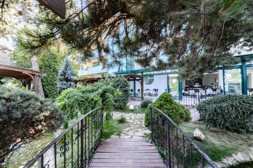 Mirage Medspa Hotel – Eforie Nord, CA