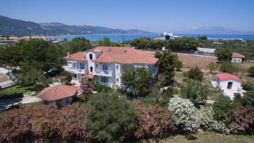 Hotel Villa Mantalena 2