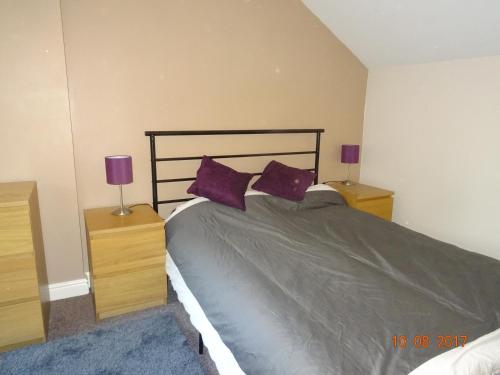 Fully furnished exclusive 5-bedroom House for short-term accommodation ideal for working professionals gîte à louer Tettenhall