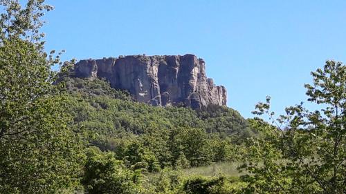 Vaade, Casa in sasso - Pietra di Bismantova in Castelnovo neʼ Monti