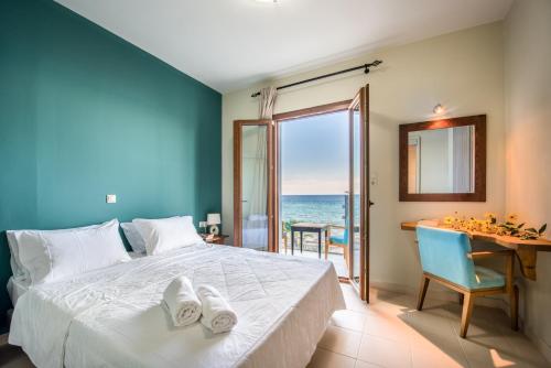 Porto Zorro Beach Hotel in Xirokástellon