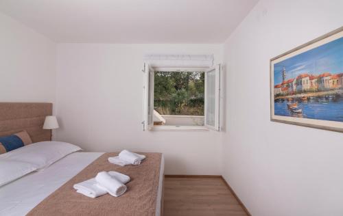 Villa Village Idylle with pool sauna jacuzzy and private parking garden - image 6