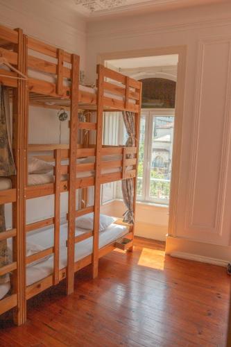Nest House Lisbon Hostel in Lissabon