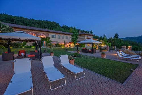  Tenuta Pian D'Attesio - Agriturismo in Castelletto Soprano