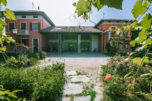  CHIARA, Pension in Cuneo bei Roccasparvera