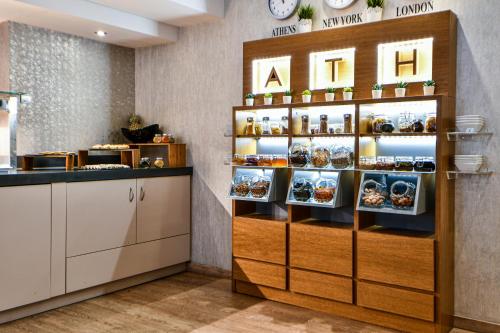 Athens Tiare Hotel - image 6