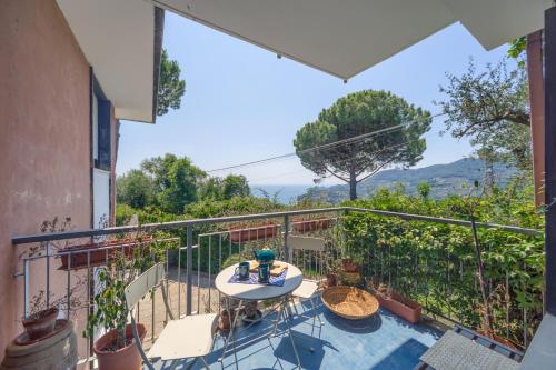  Casa Anna Sea view, Pool, Parking & wifi, Pension in Rapallo