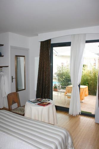 hotel photo