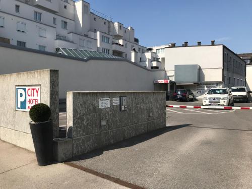 City Hotel Albrecht - image 13