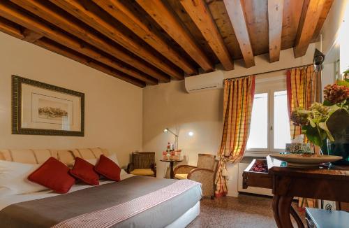 Le Stanze del Corso chambre d'hôte Indre