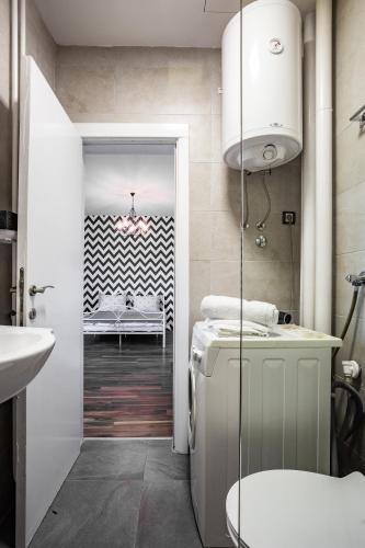 Urban Chic - image 8
