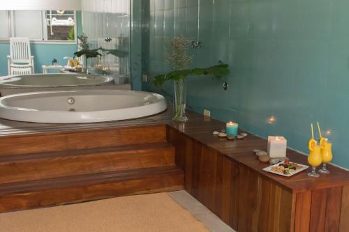 211591851 Maran Suites & Towers