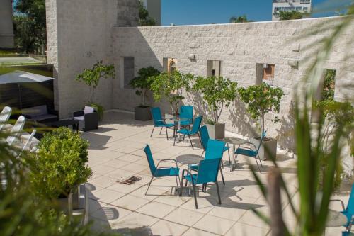 211594796 Maran Suites & Towers