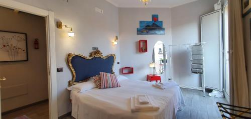 The Spanish Palace, Suites, Rooms, Apartments & Terraces, Neapel (Foto 8)