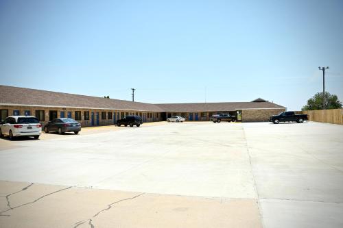 Heritage Inn & Suites