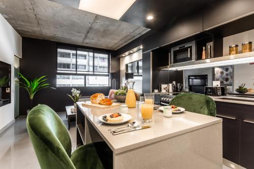 Kitchen, Pierce Boutique Apartments by Simplissimmo near Atwater Market