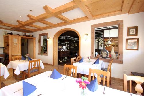 餐廳, 韋恩酒店/日光酒店 (Weinhotel / Gasthaus zur Sonne) in 伊林根