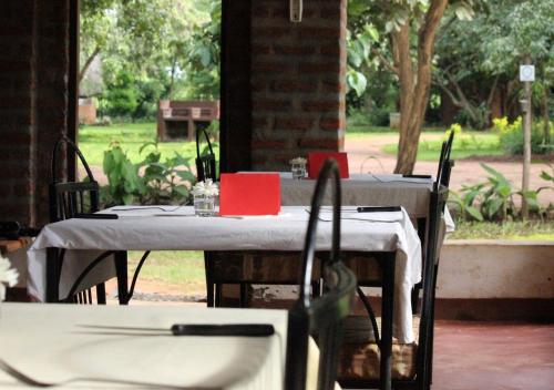 Restaurante, Barefoot Lodge and Safaris - Malawi in Lilongwe