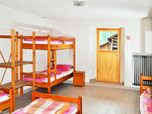 1 twin bed