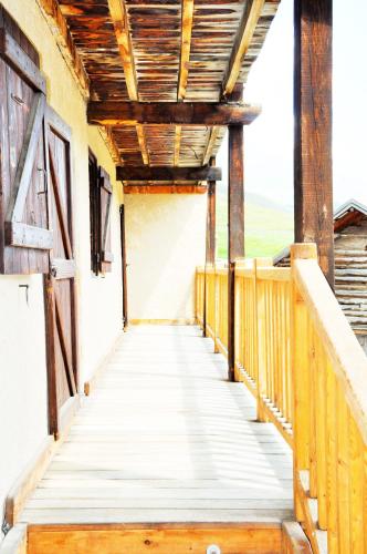 陽台/露台, Chalet le Genepy with amazing views! in 凱哈斯地區莫利納