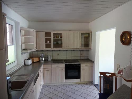 مطبخ, Ferienwohnung am Berggrabenweg in Manebach