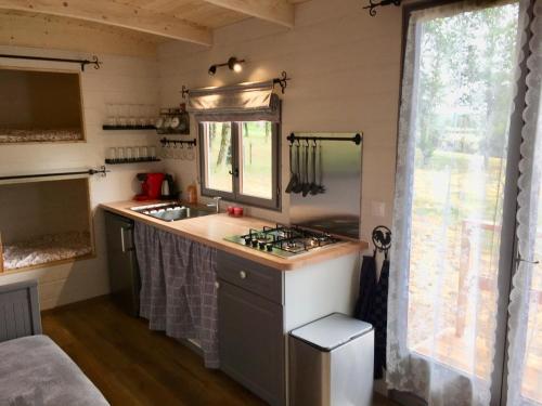 Kitchen, Domaine Le Rianon in Nouzerines