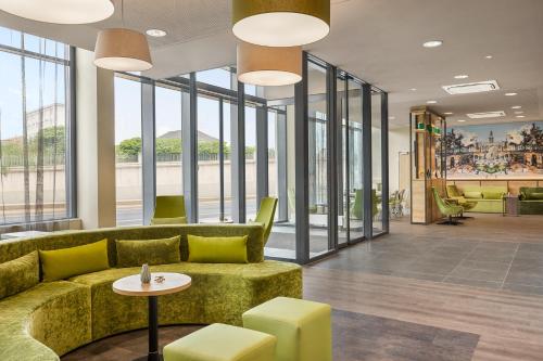 Lobby, Super 8 by Wyndham Dresden in Dresden
