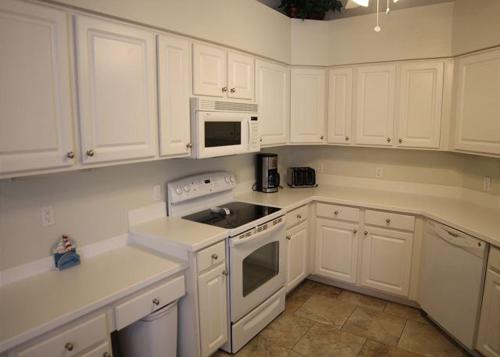 Surf Side Home - image 8