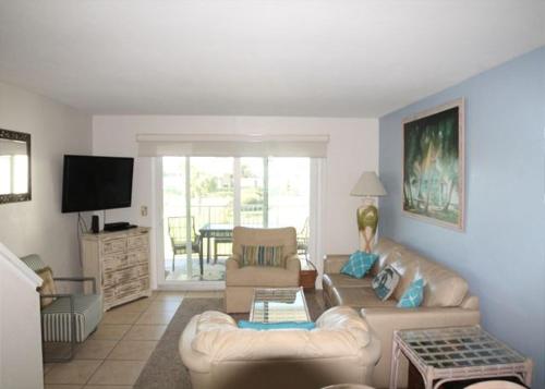 Colony Reef 15C Condo
