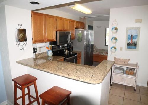 Colony Reef 15C Condo - image 6