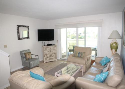 Colony Reef 15C Condo - main image