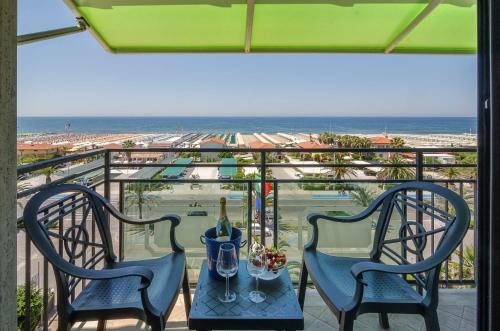 Double Room with Balcony and Sea View