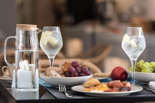 marvarit suites - image 4