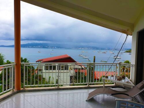 Agréable Studio vue mer au Trois Îlets (Agreable Studio vue mer au Trois Ilets) in Les Trois Ilets