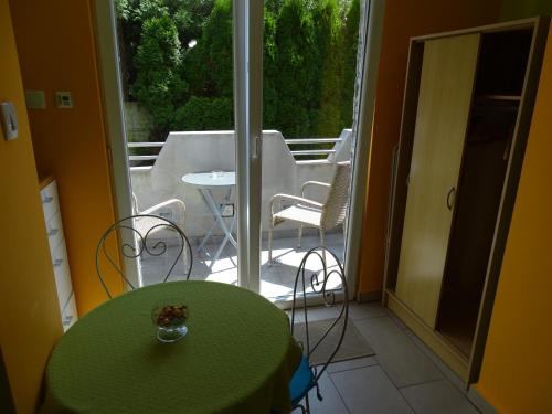 Sobe-Apartmaji-Terapije - image 11