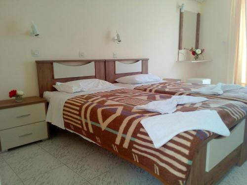 Leonidas Hotel & Studios - image 5