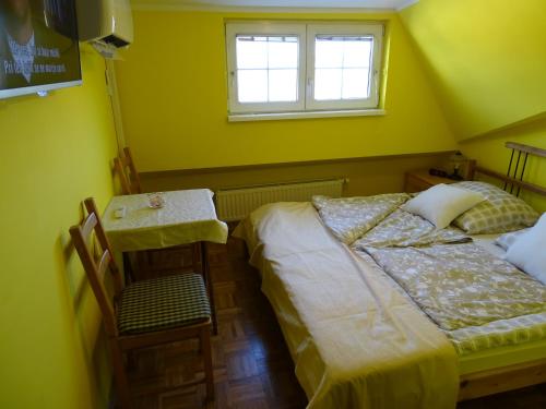 Sobe-Apartmaji-Terapije - image 11