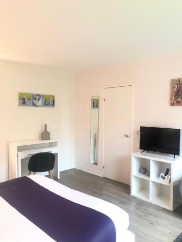 Logis Latitude Ouest Hôtel Rest. & Spa