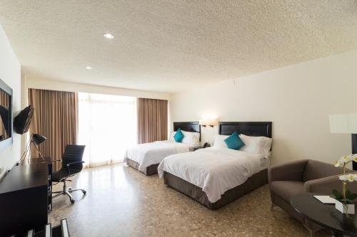 Nonna Mia Located in Zona Centro, Nonna Mia is a perfect starting point from which to explore Campeche. The property features a wide range of facilities to make your stay a pleasant experience. Service-minded s