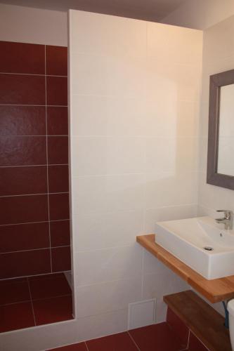 Logis Latitude Ouest Hôtel Rest. & Spa
