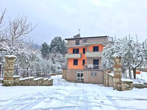 Зовнішній вигляд готелю, B&B Da Felice in Серіно