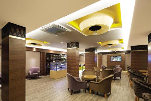Emre Beach Hotel - image 11