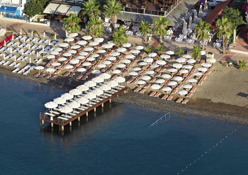 Emre Beach Hotel - image 3
